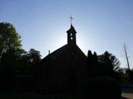 Erckens-Kapelle im Schatten